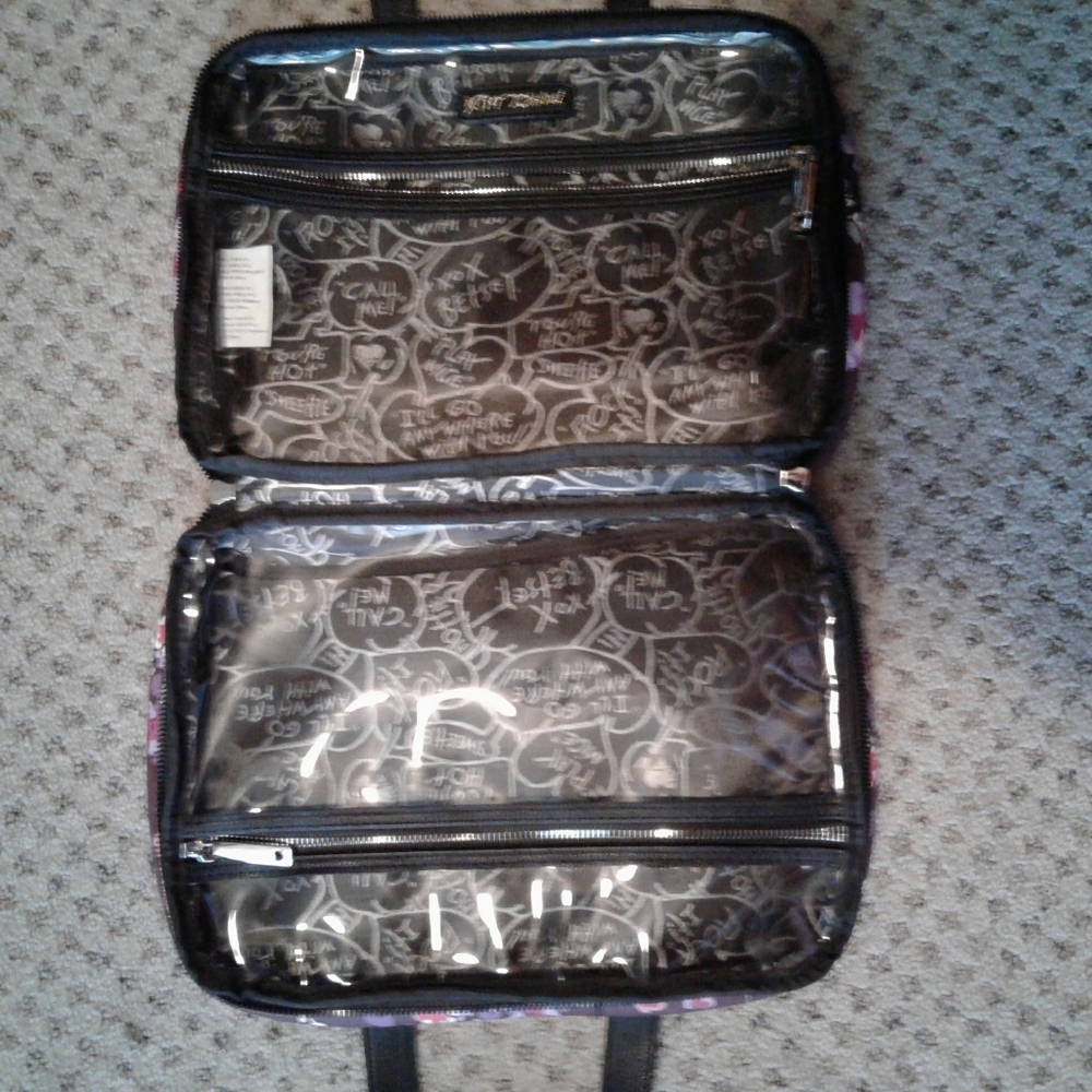 Makeup bag